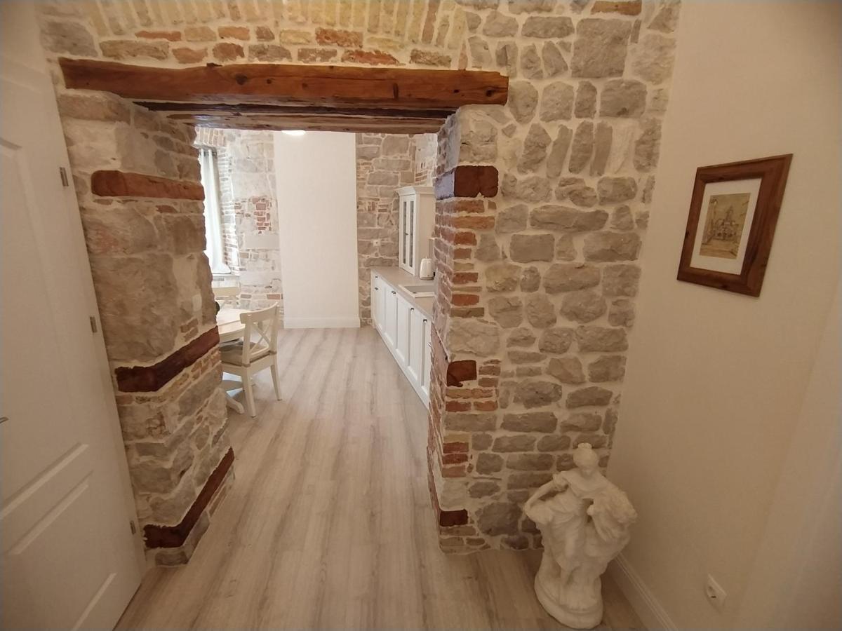 Apartment Antique Zadar - City Center Esterno foto
