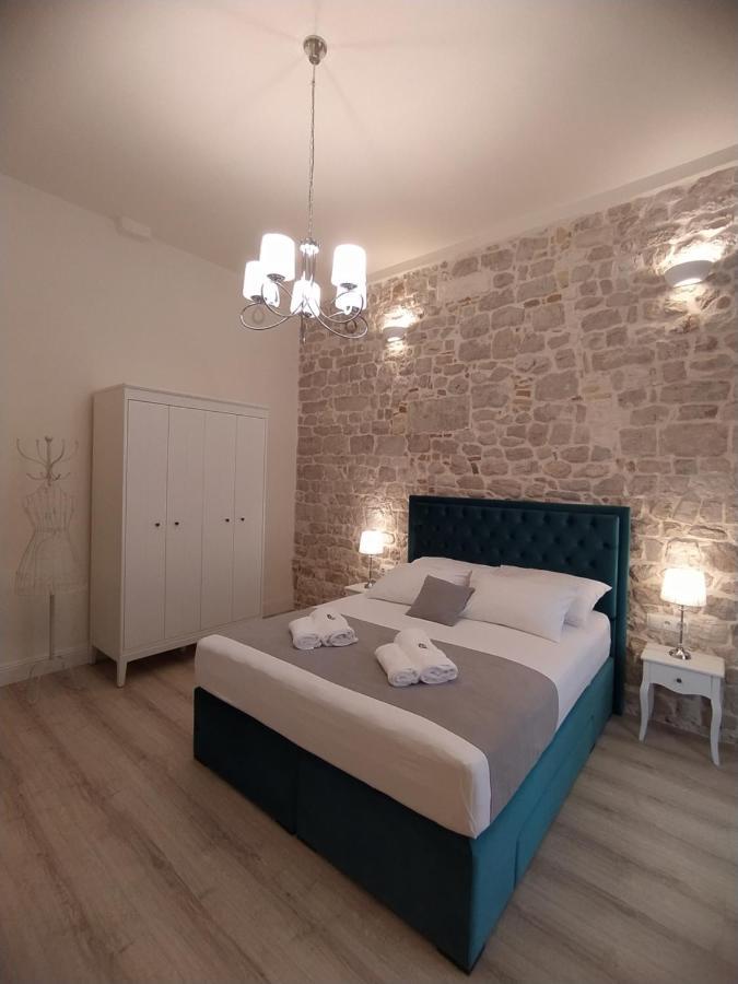 Apartment Antique Zadar - City Center Esterno foto
