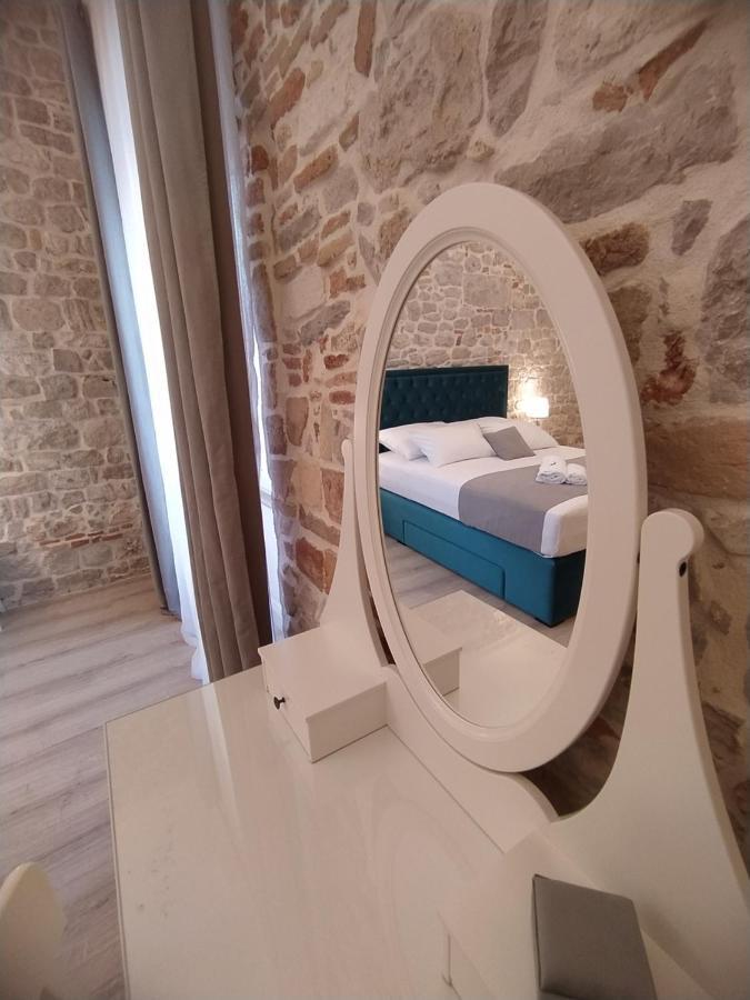Apartment Antique Zadar - City Center Esterno foto